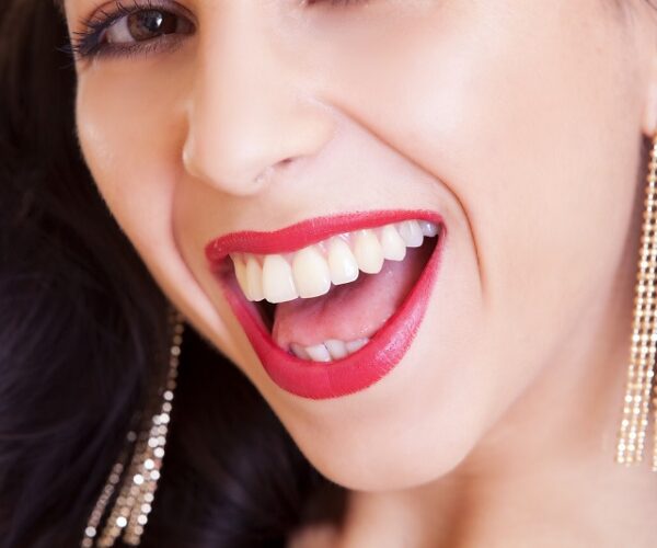 Zobne luske so uporabne v različnih primerih poškodovanih zob